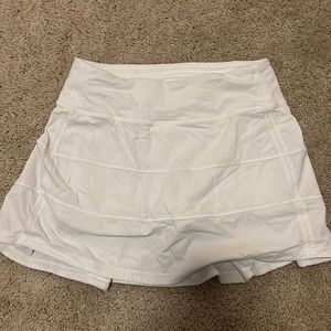 Lulu lemon white skirt